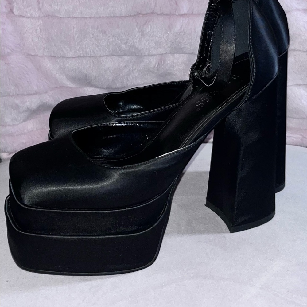 Black Chunky Platform Mary Jane Shoes